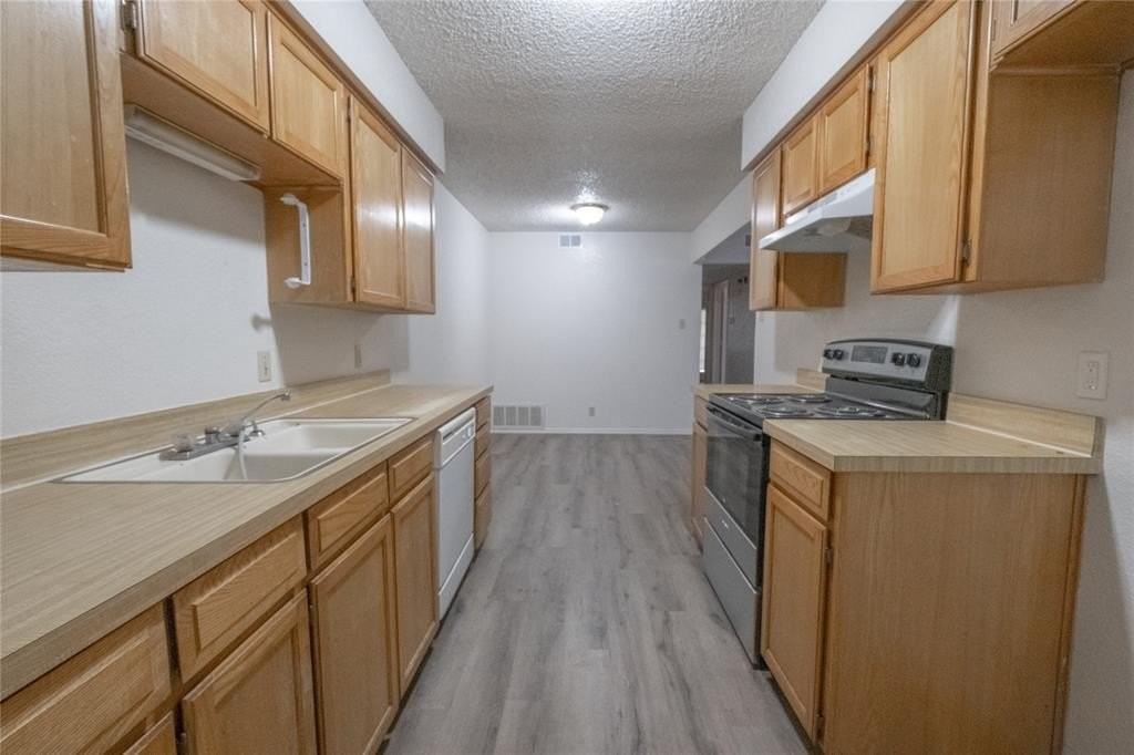 804 Whiterock Street - Photo 7 of 16