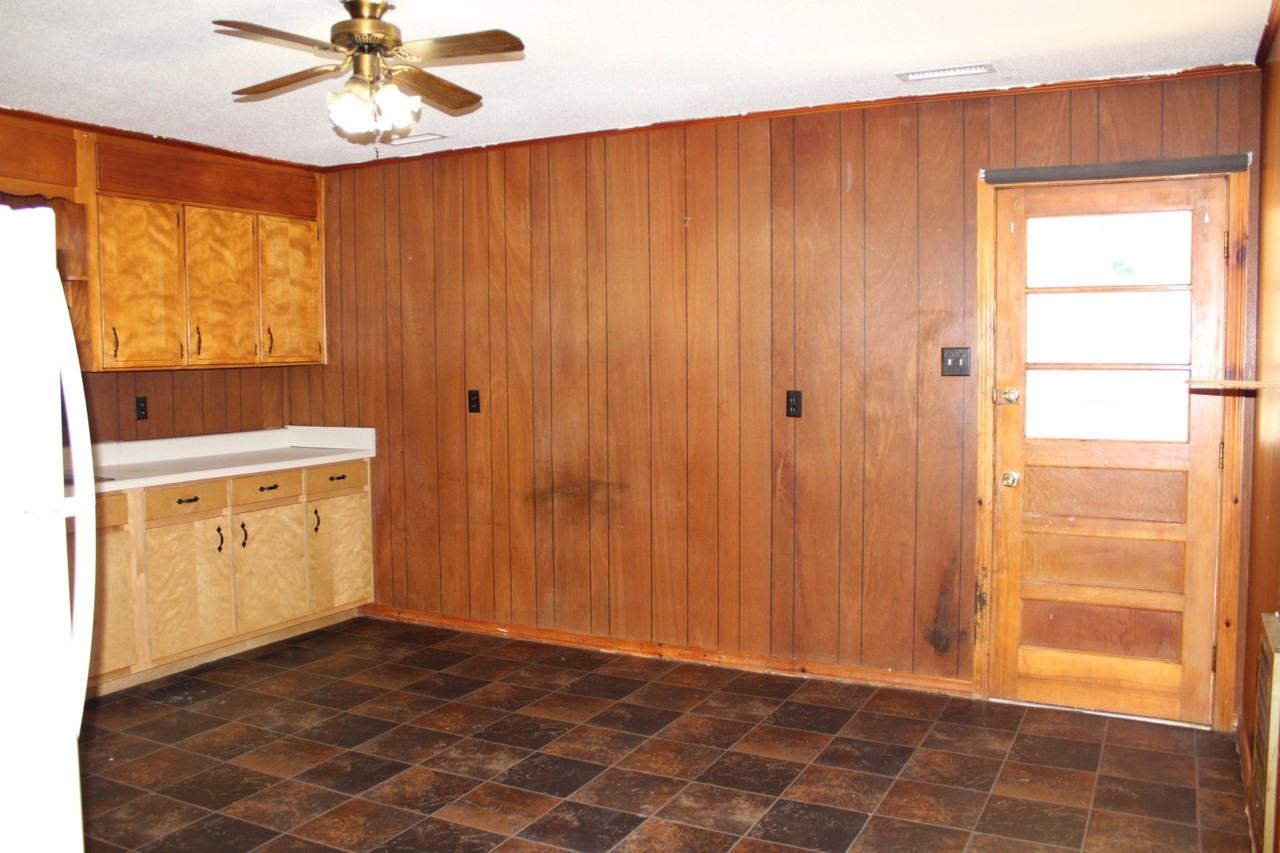 1717 Foxdale Dr - Photo 5 of 5