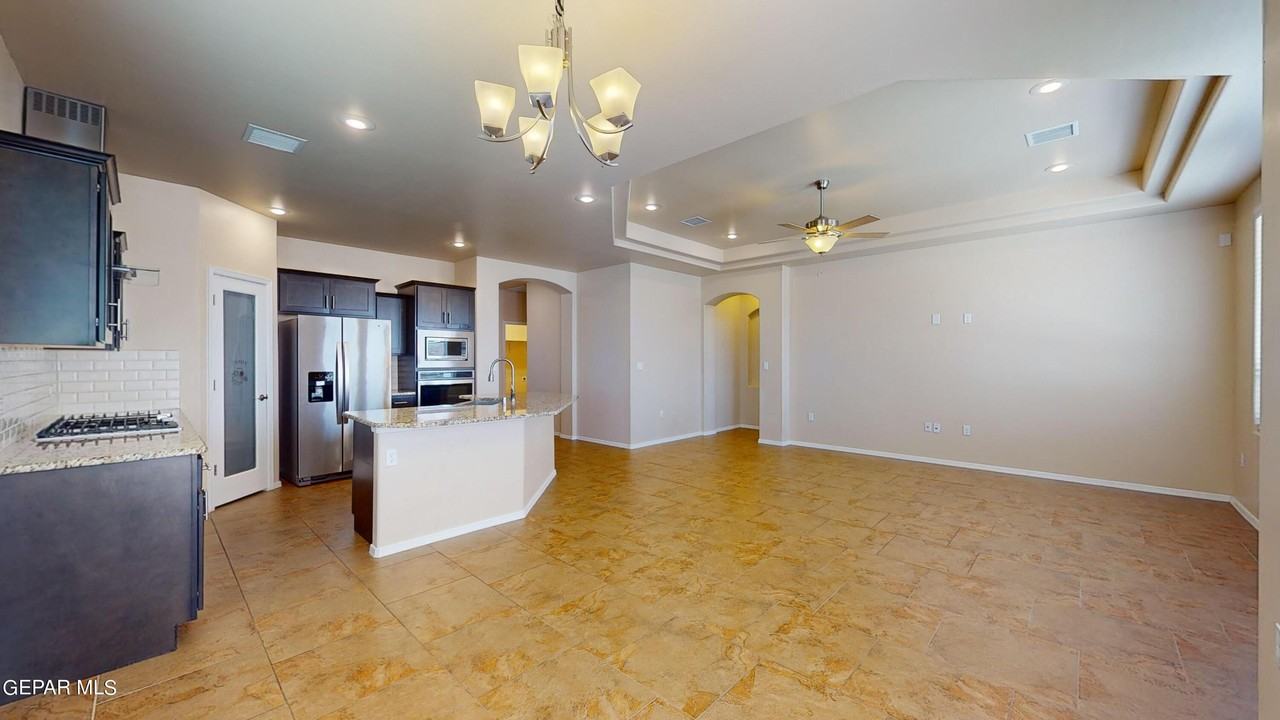 13397 Plumpton Road - Photo 5 of 45