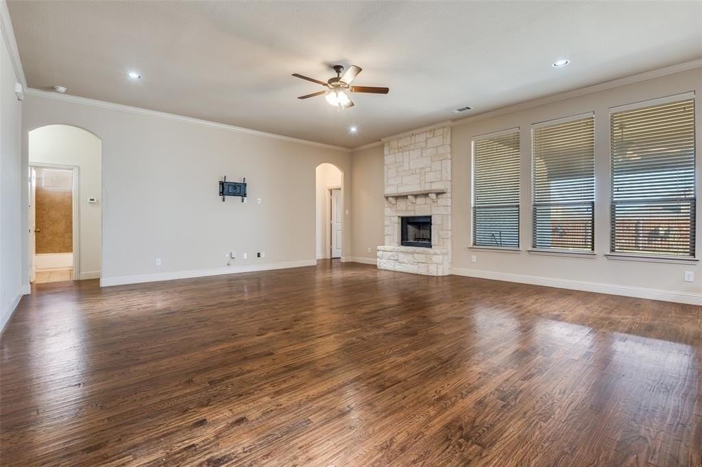 3238 Brighton Dr - Photo 5 of 23