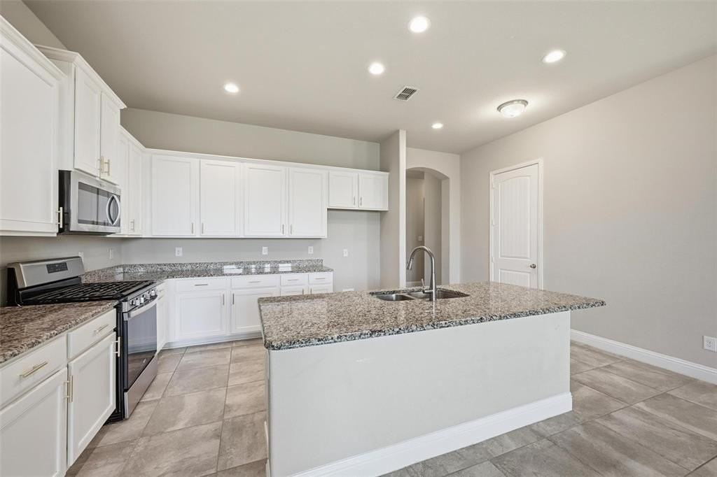 2013 Historic District - Photo 4 of 25