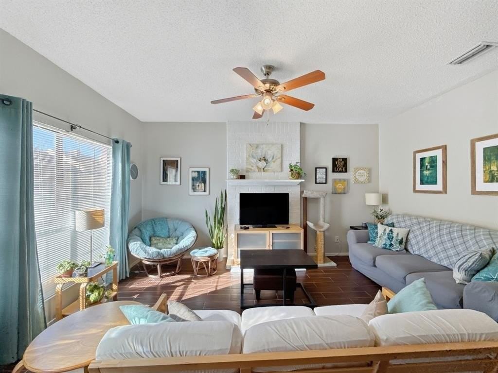 214 Samuel Blvd #1H - Photo 2 of 21