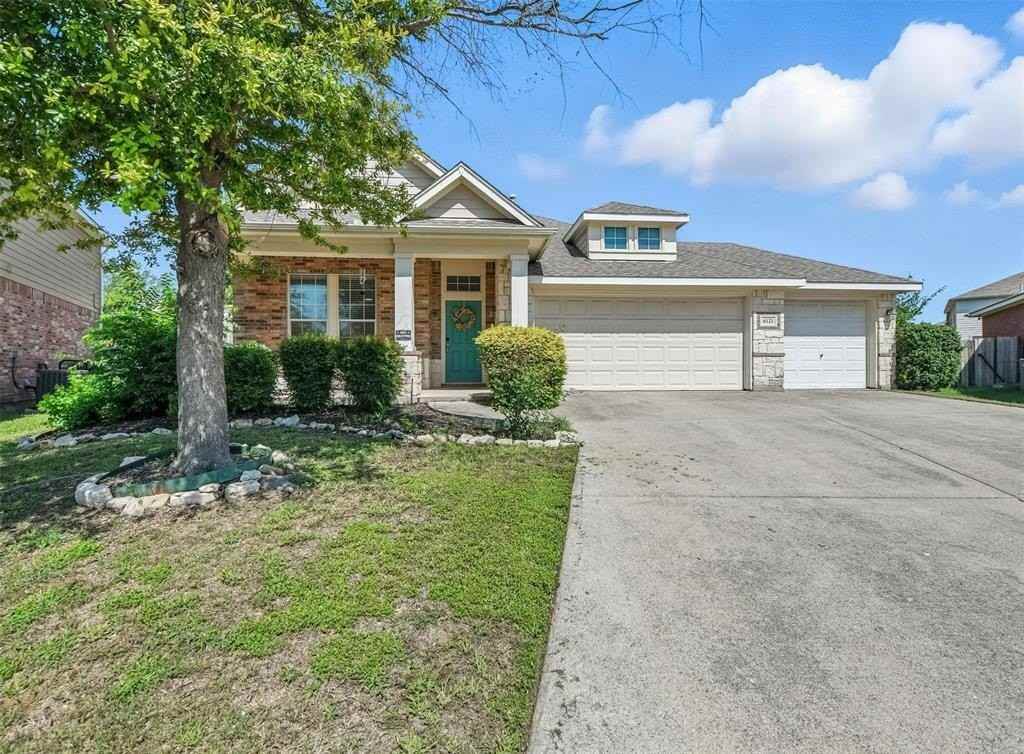 6121 Paddlefish Dr - Photo 2 of 29