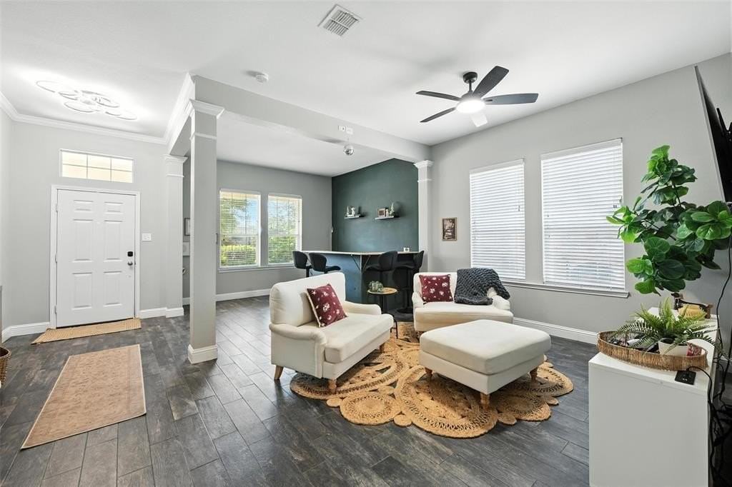 6121 Paddlefish Dr - Photo 4 of 29