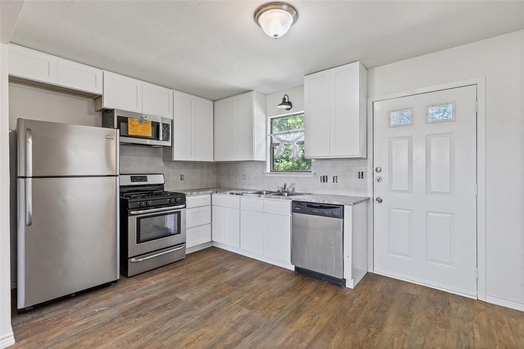 420 S Riggins St - Photo 5 of 25