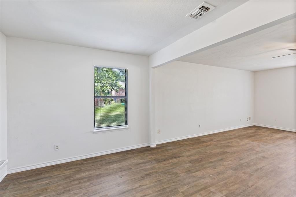 420 S Riggins St - Photo 6 of 25