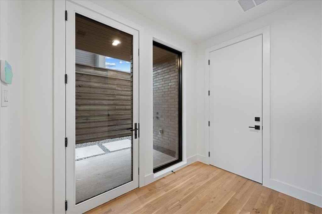 4519 Weldon St - Photo 2 of 40