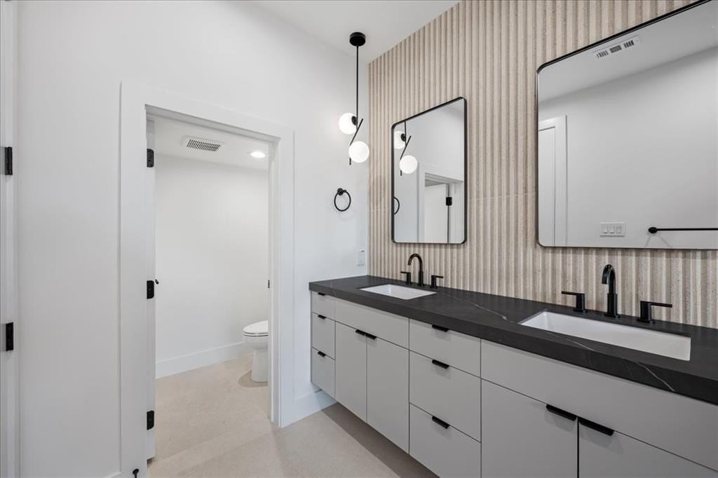 4519 Weldon St - Photo 7 of 40