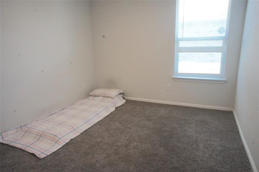 16428 Milwaukee St - Photo 4 of 16