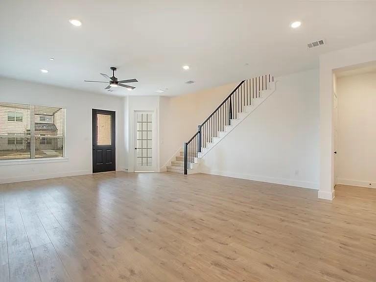 1308 Eureka Springs St - Photo 3 of 19