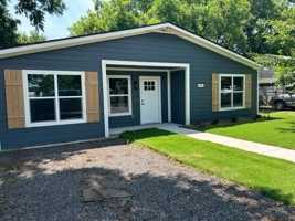 featured image of 419 Miller St