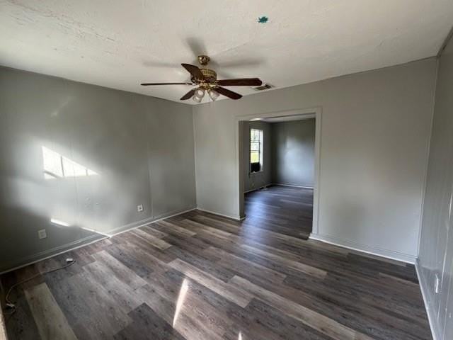 317 Kelly St - Photo 3 of 11