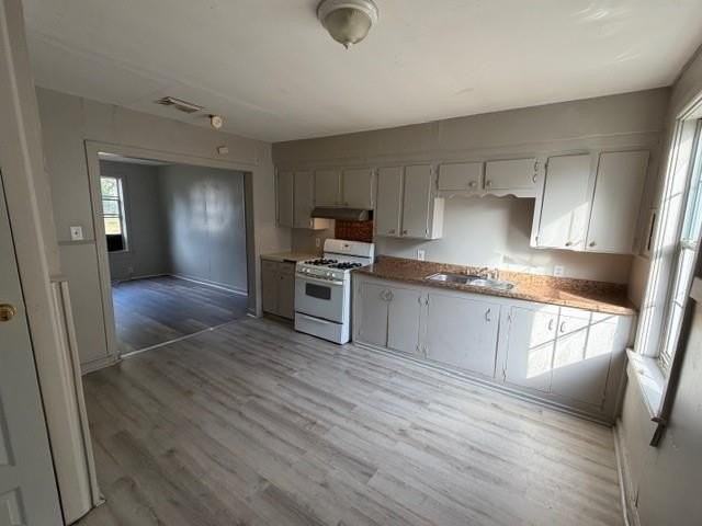 317 Kelly St - Photo 5 of 11