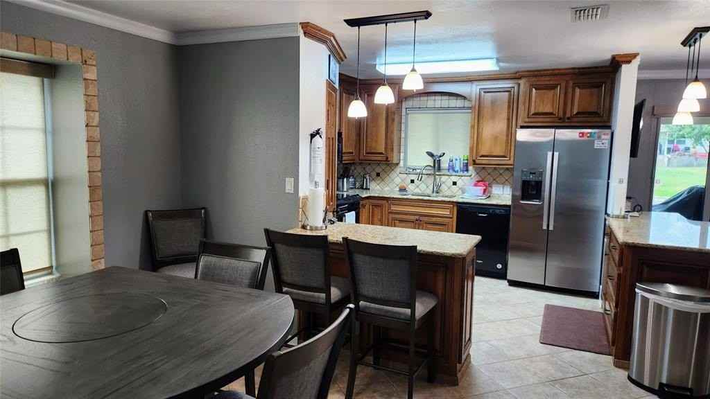 3707 Lake Vista Ct - Photo 7 of 21