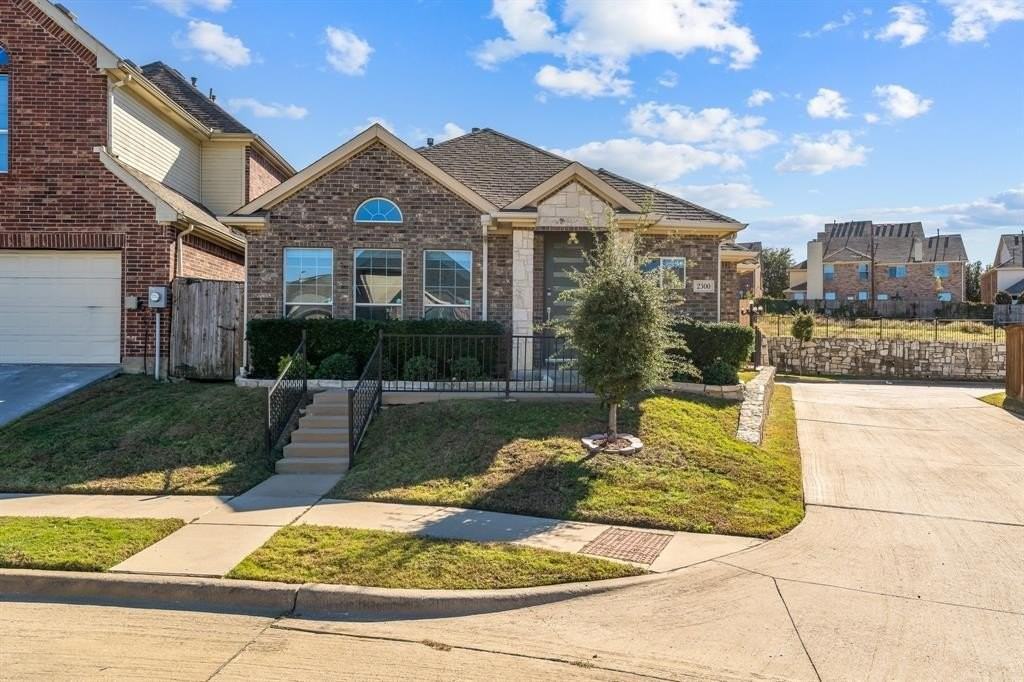 2300 Janna Way - Photo 4 of 40