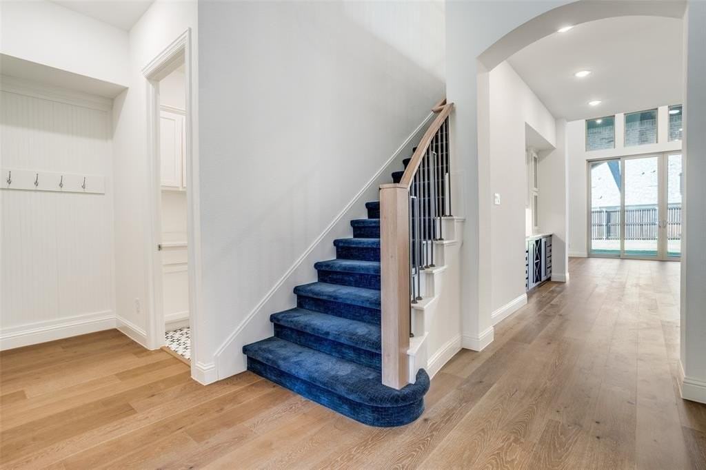 3503 Foxhall St - Photo 5 of 40