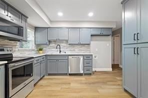 104 Shoreline Drive South