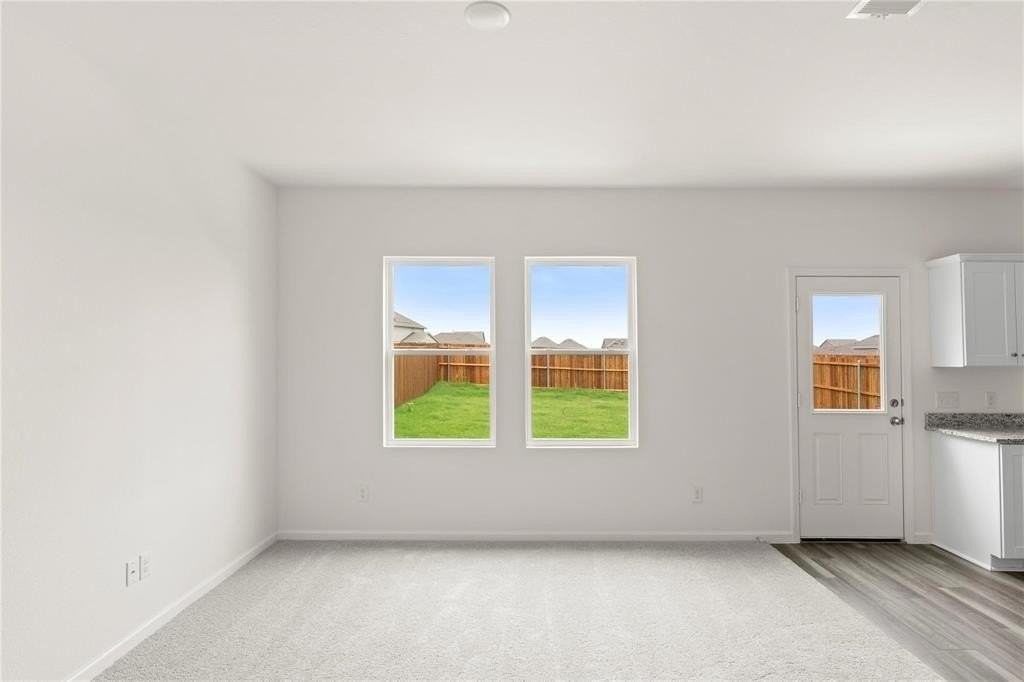 425 Merced River Ln - Photo 6 of 36