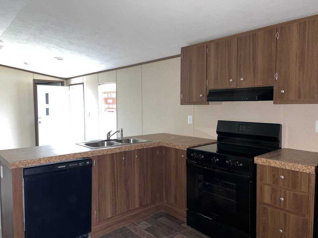 111 High Ridge Court #11 - Photo 2 of 5