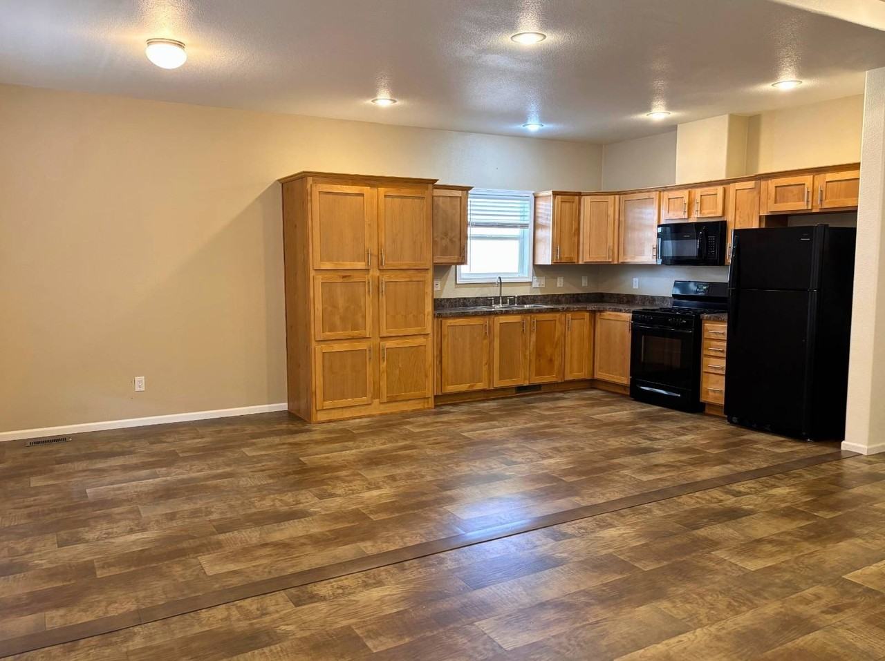 350 Lee Ave #59 - Photo 2 of 36