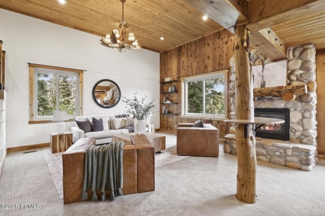 355 Woodland Dr Unit 23 #23 - Photo 5 of 28