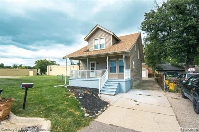 21001 Oxford Ave - Photo 3 of 34