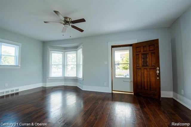 21001 Oxford Ave - Photo 6 of 34