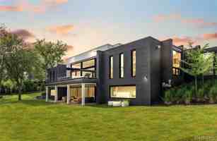 featured image of 3467 Sutton Place