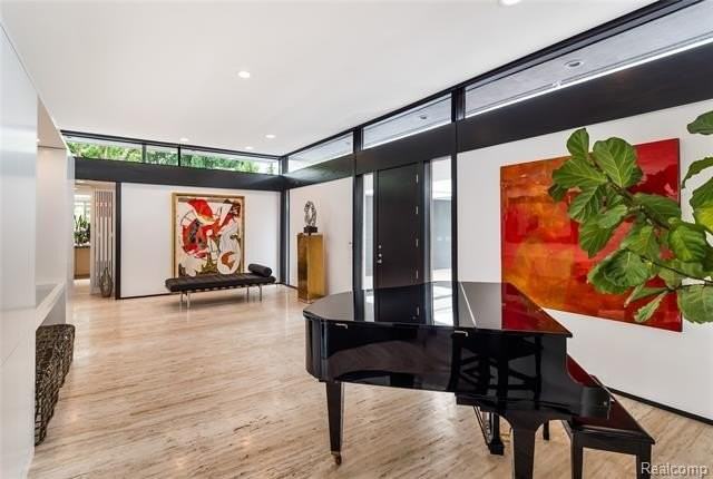 3467 Sutton Place - Photo 5 of 33