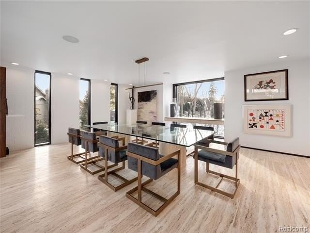 3467 Sutton Place - Photo 7 of 33