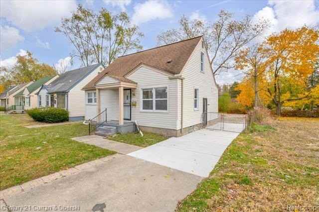 16630 Winston St - Photo 3 of 23