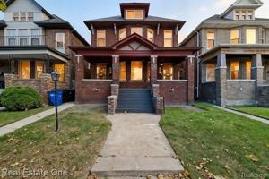 featured image of 304 Hendrie St