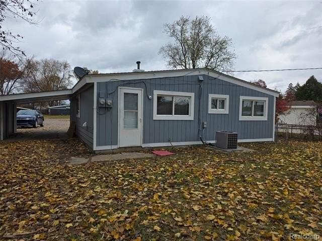 261 Spring Park - Photo 2 of 15