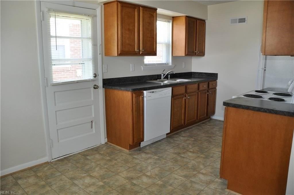 9282 Marlow Ave #B - Photo 7 of 13