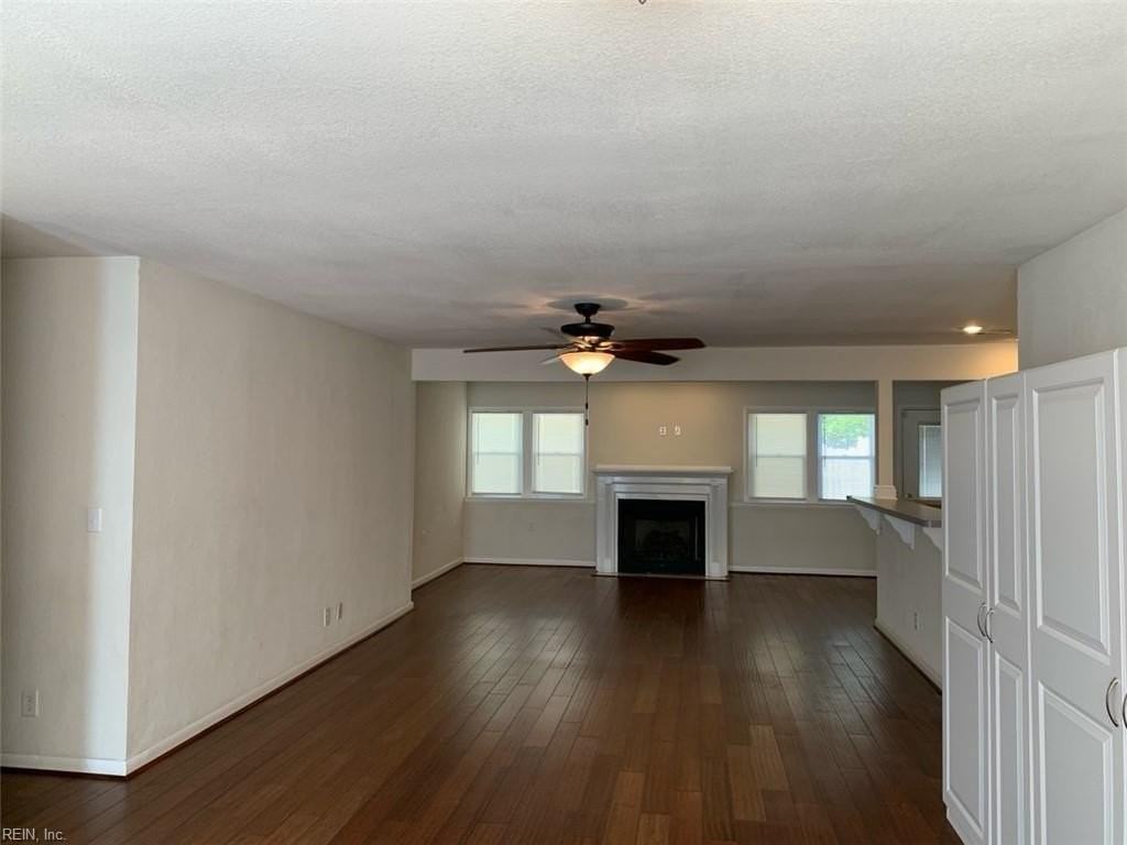 1934 Kingston Ave - Photo 4 of 18