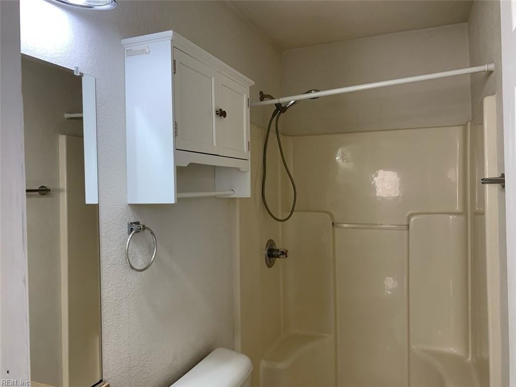 1934 Kingston Ave - Photo 7 of 18