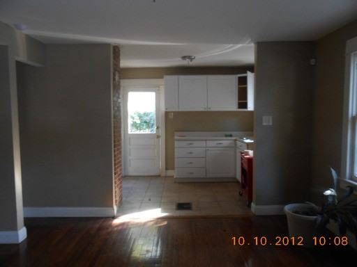 803 S Cedar Ave - Photo 3 of 5