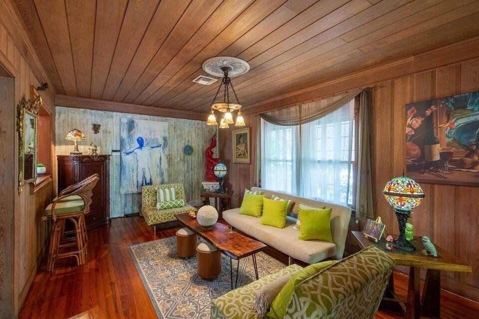 1016 North E Street #A - Photo 4 of 11