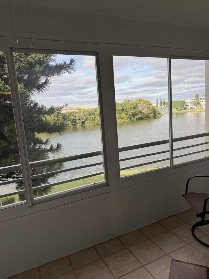 3062 Ainslie D - Photo 5 of 27