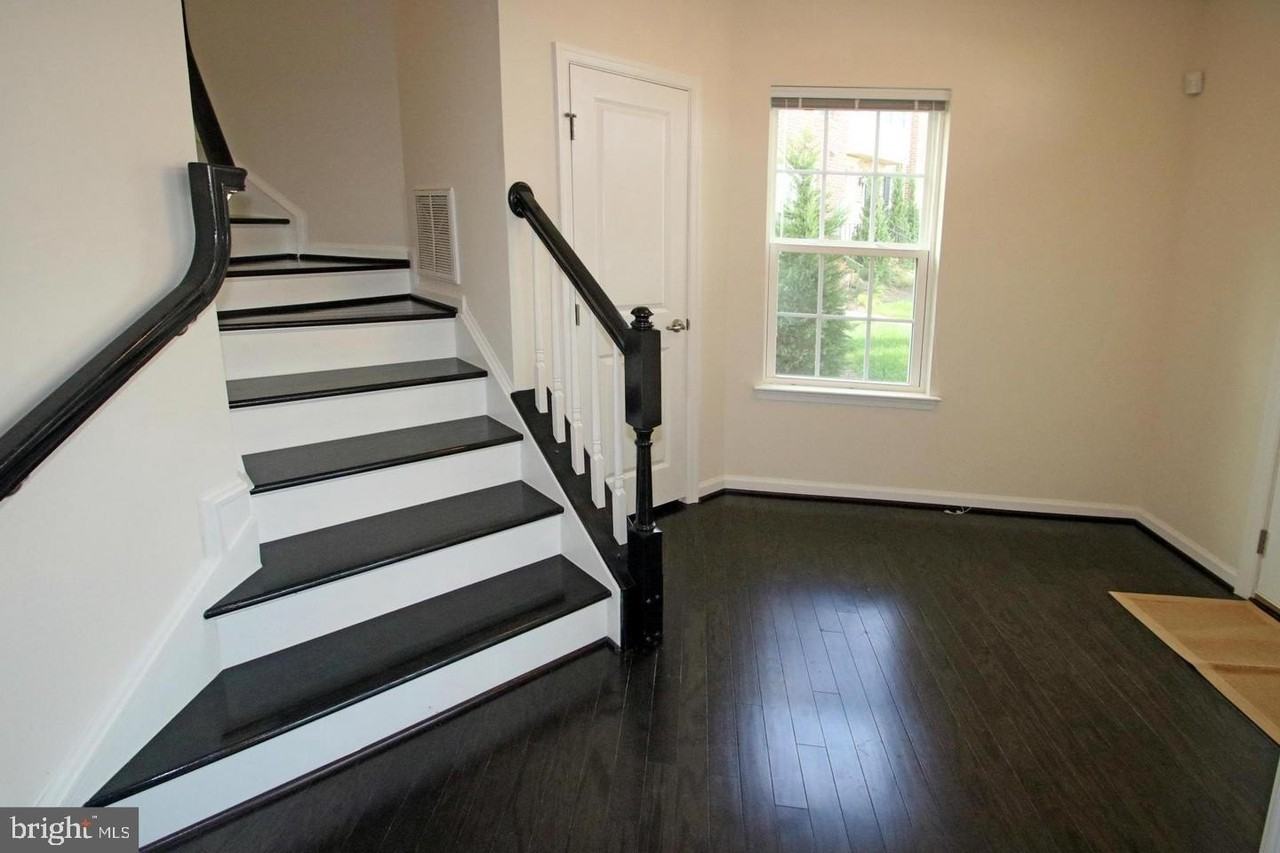 2482 Baldwin Cres Ne - Photo 2 of 28