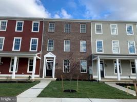 featured image of 864 Mapleton Ave