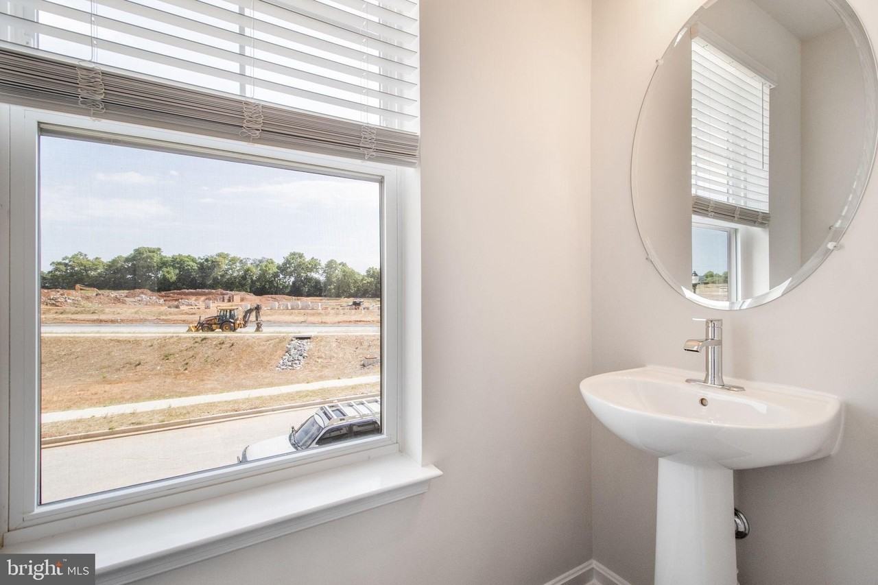 280 Ensemble Way - Photo 7 of 25