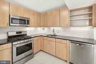 118 Monroe St Apt 1208 #1208 - Photo 1 of 1