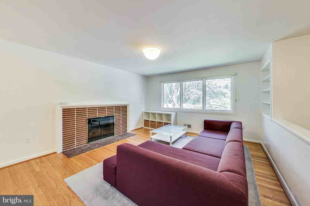 6515 E Halbert Rd - Photo 4 of 42