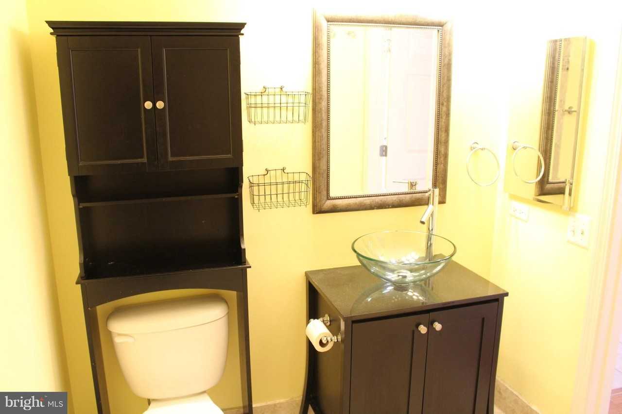 11710 Old Georgetown Rd Apt 1422 #1422 - Photo 7 of 22