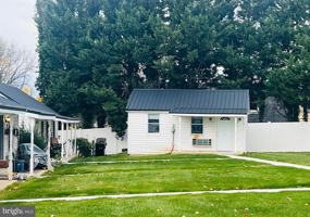 featured image of 19960E National Pike Apt E #E