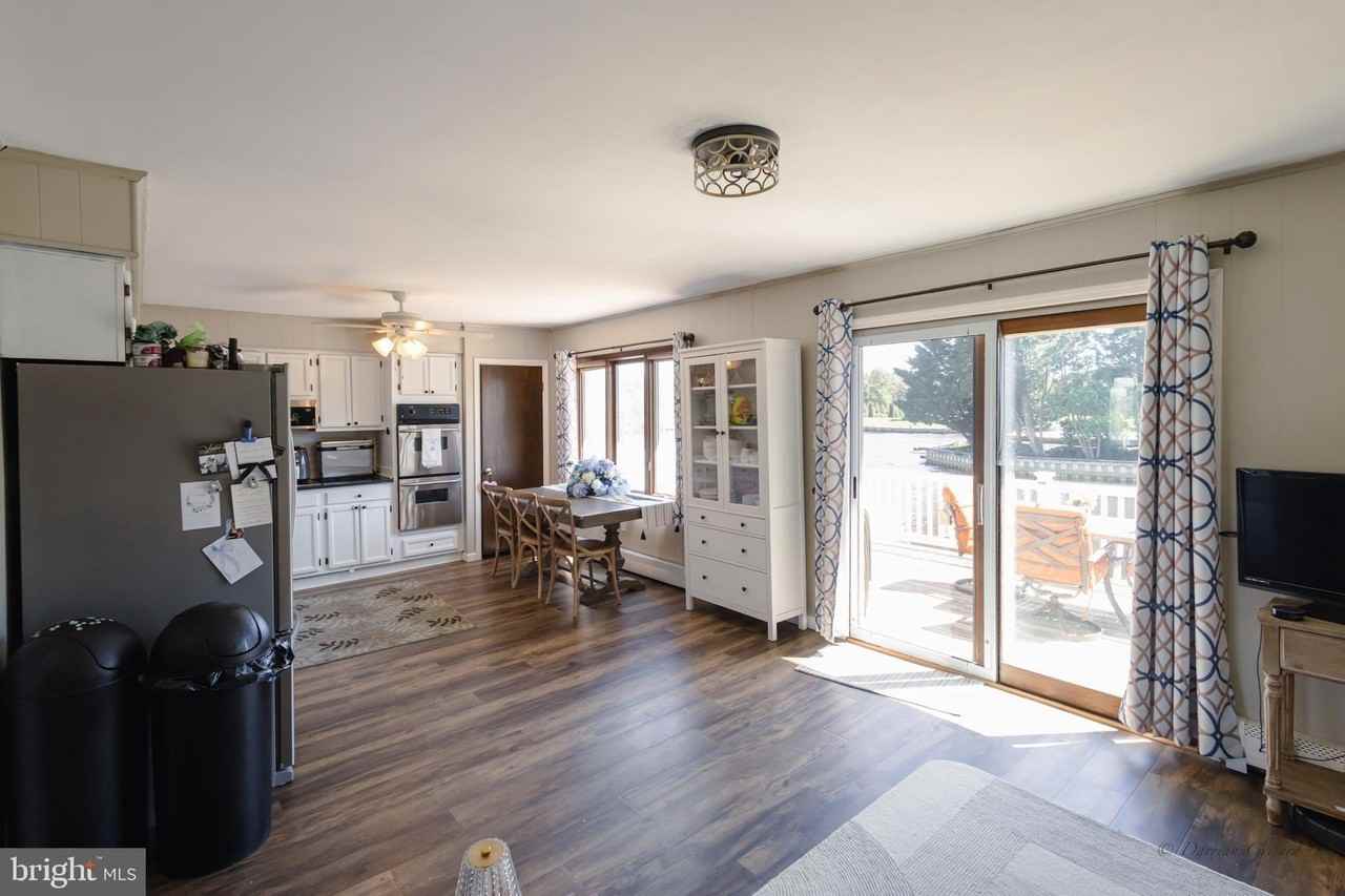 5143 Venice Ave - Photo 4 of 19