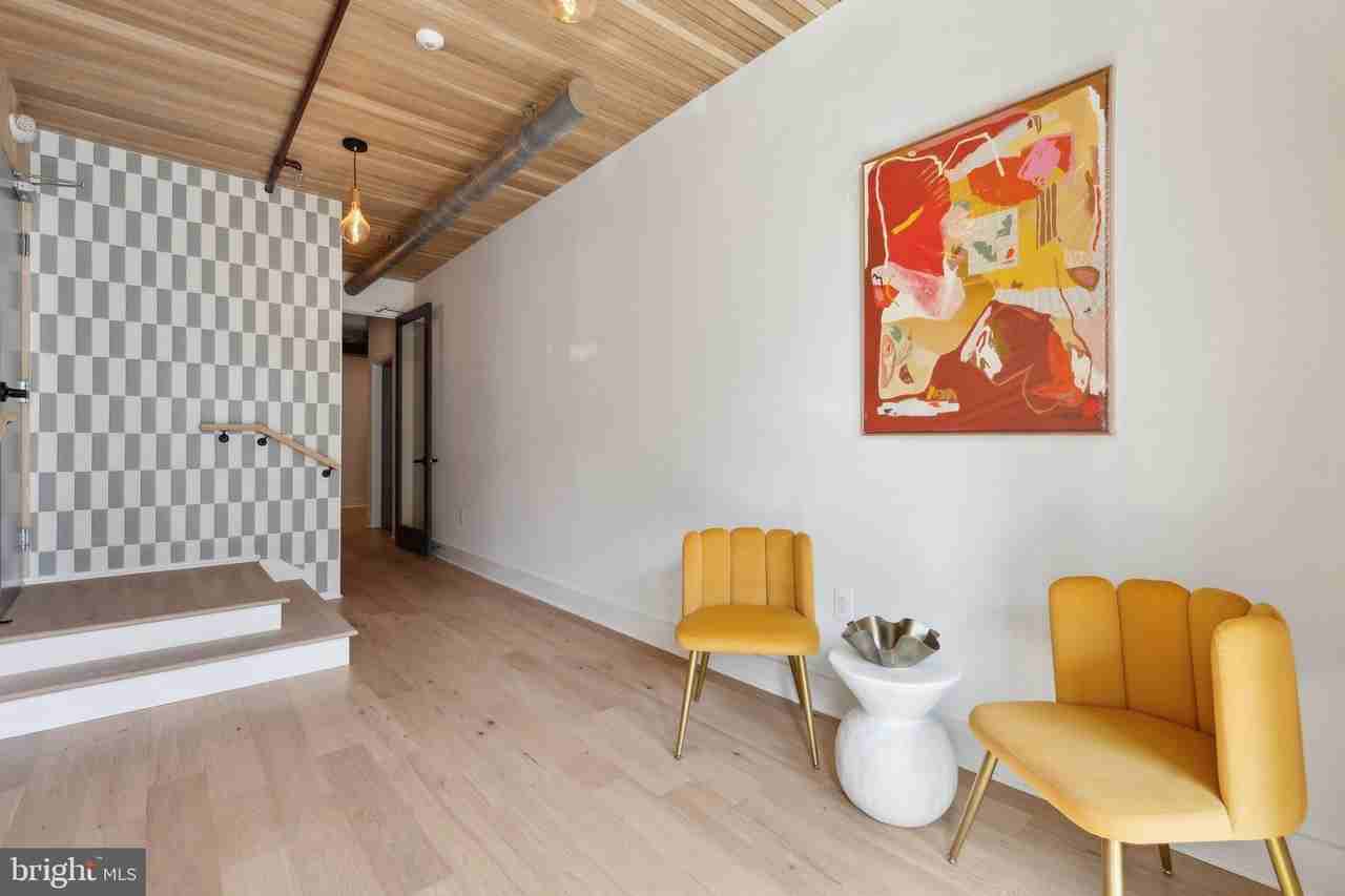 901 King St Ste 205 #205 - Photo 4 of 34