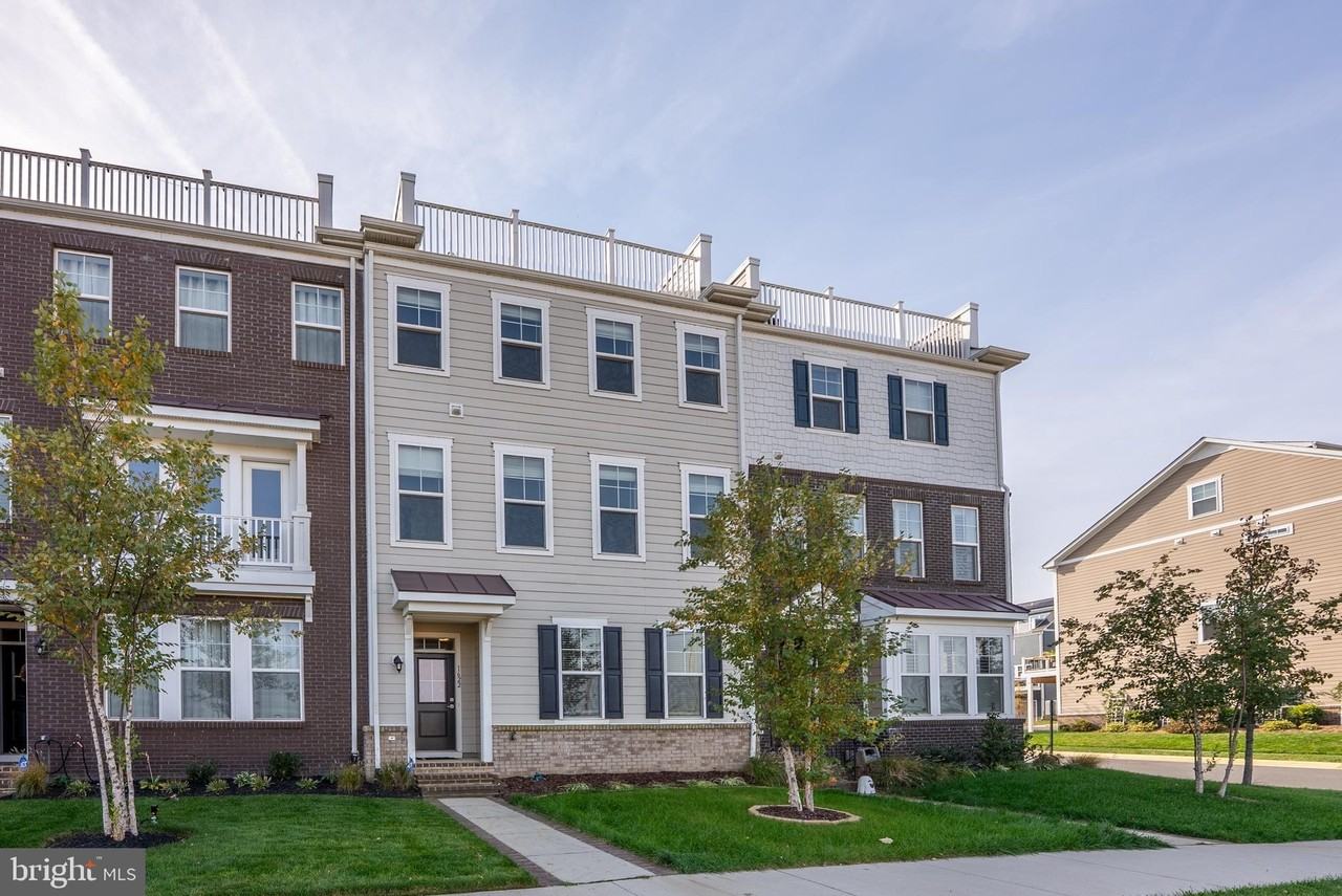 1622 Sandpiper Bay Loop - Photo 2 of 47