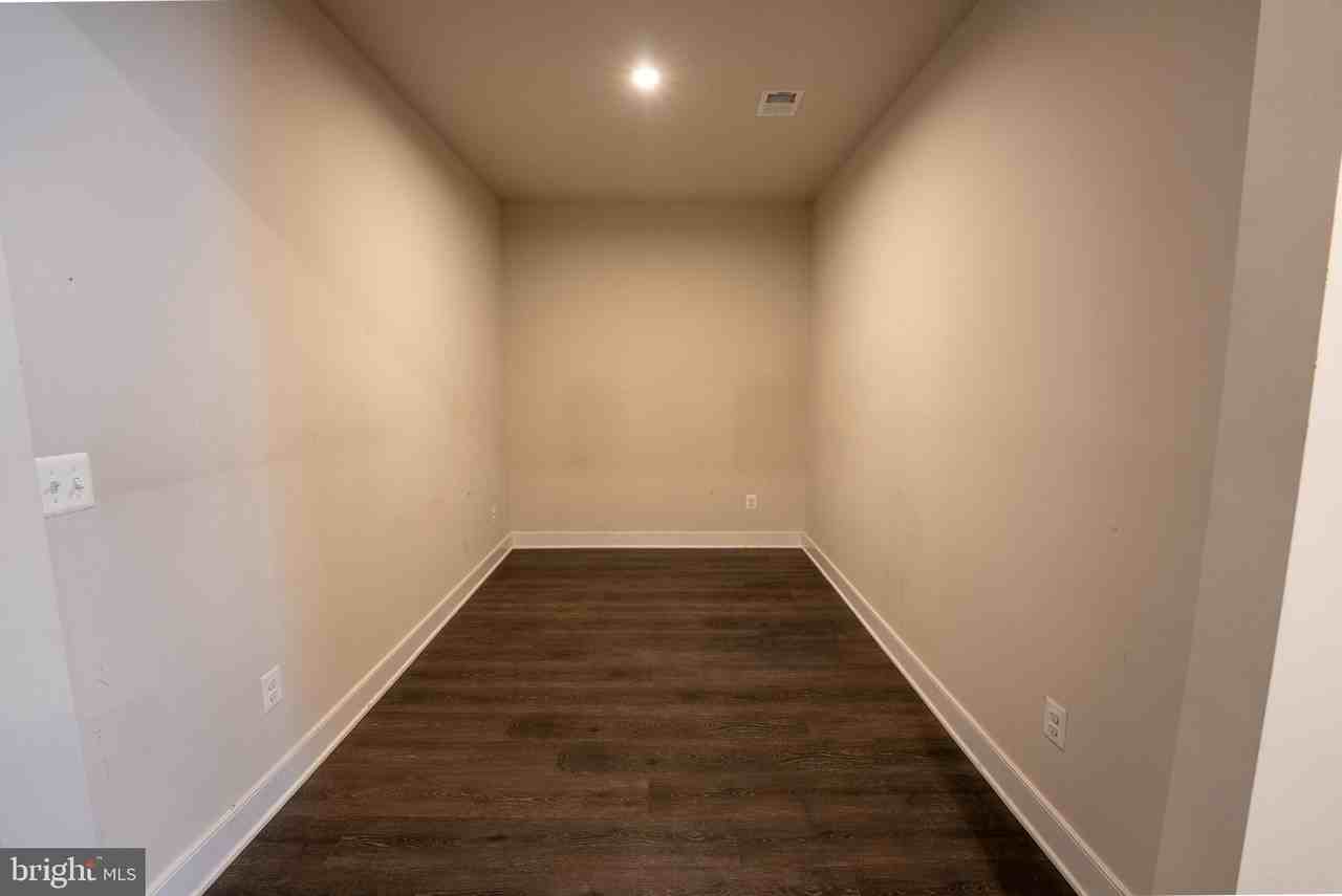 1622 Sandpiper Bay Loop - Photo 5 of 47